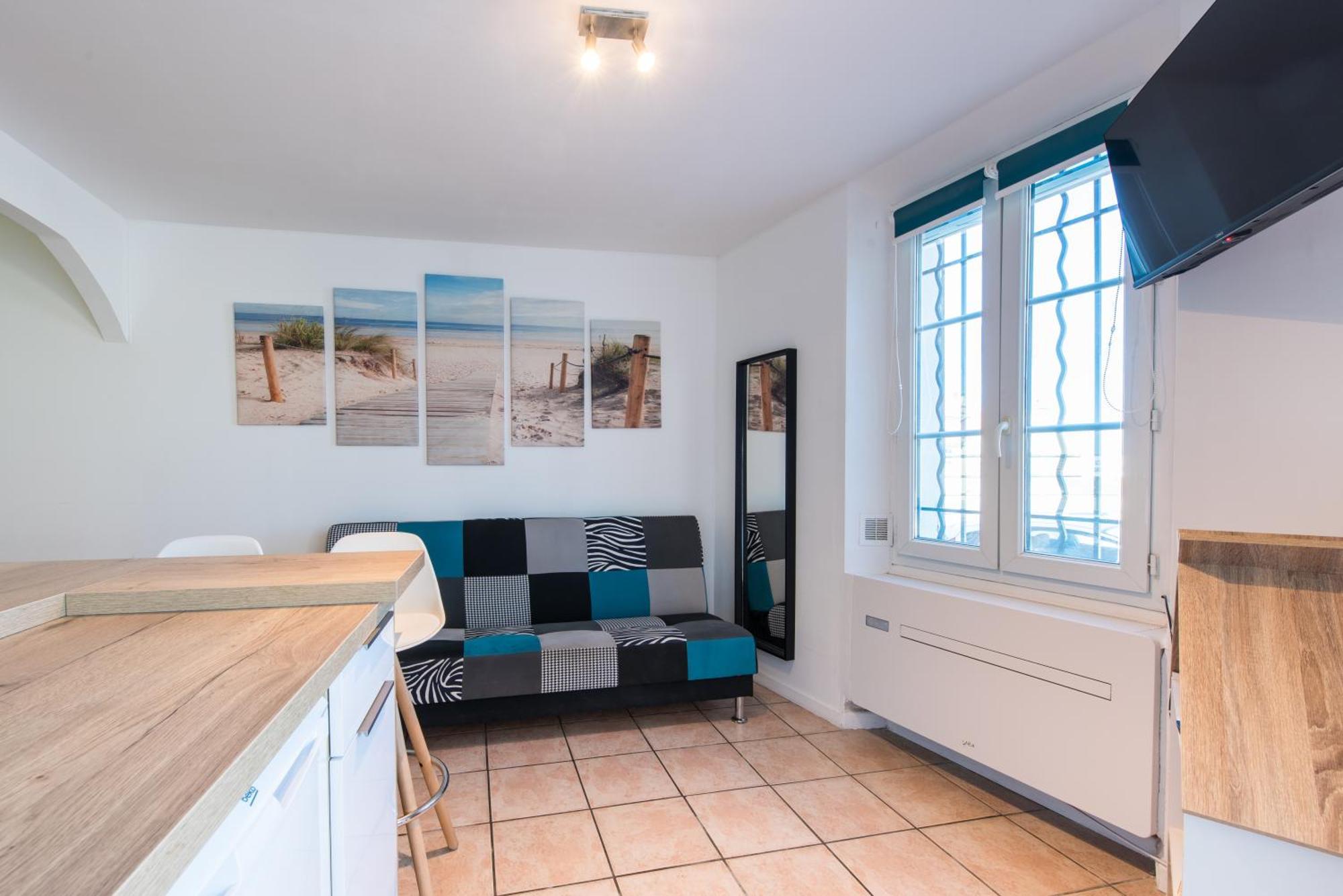 Beautiful Renovated Studio With View- Old 히에레 외부 사진